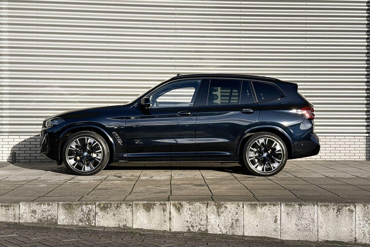 BMW X3 iX3 High Executive High Executive / Parking Pack / Safety Pack / Shadow Line Pack