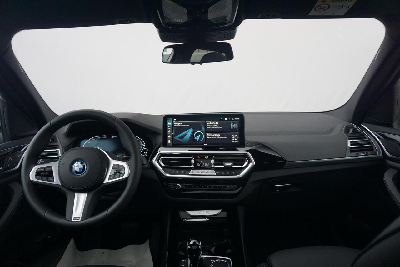 BMW X3 xDrive30e 20'' / Panoramadak / Elektrisch verstelbare stoelen / Trekhaak / HiFi System / Ekris Selection