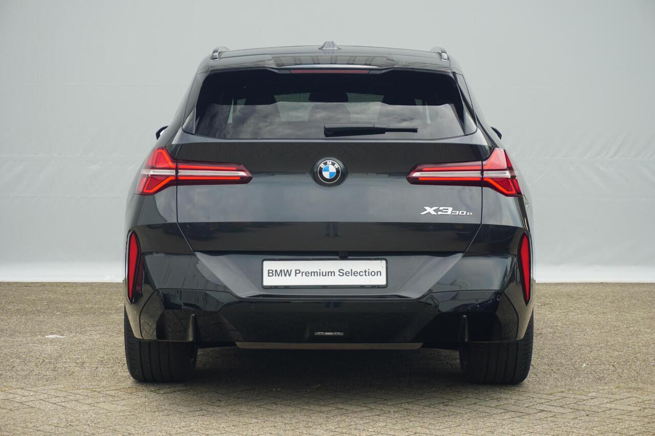 BMW X3 xDrive30e M Sportpakket 20'' / Panoramadak / Harman Kardon / Trekhaak / Comfort Acces