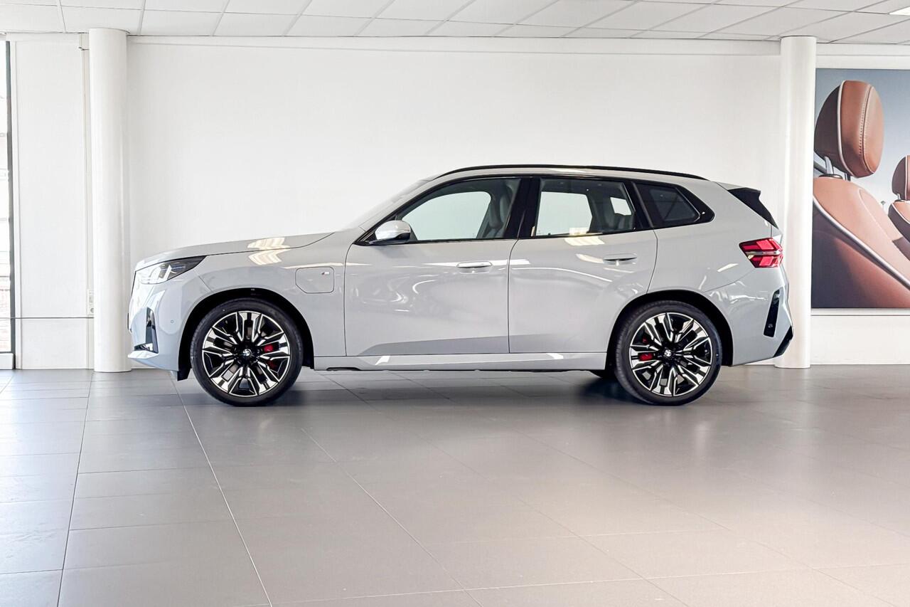 BMW X3 30e xDrive | M Sport | Harman Kardon | Iconic Glow | Stoelverwarming | Trekhaak |