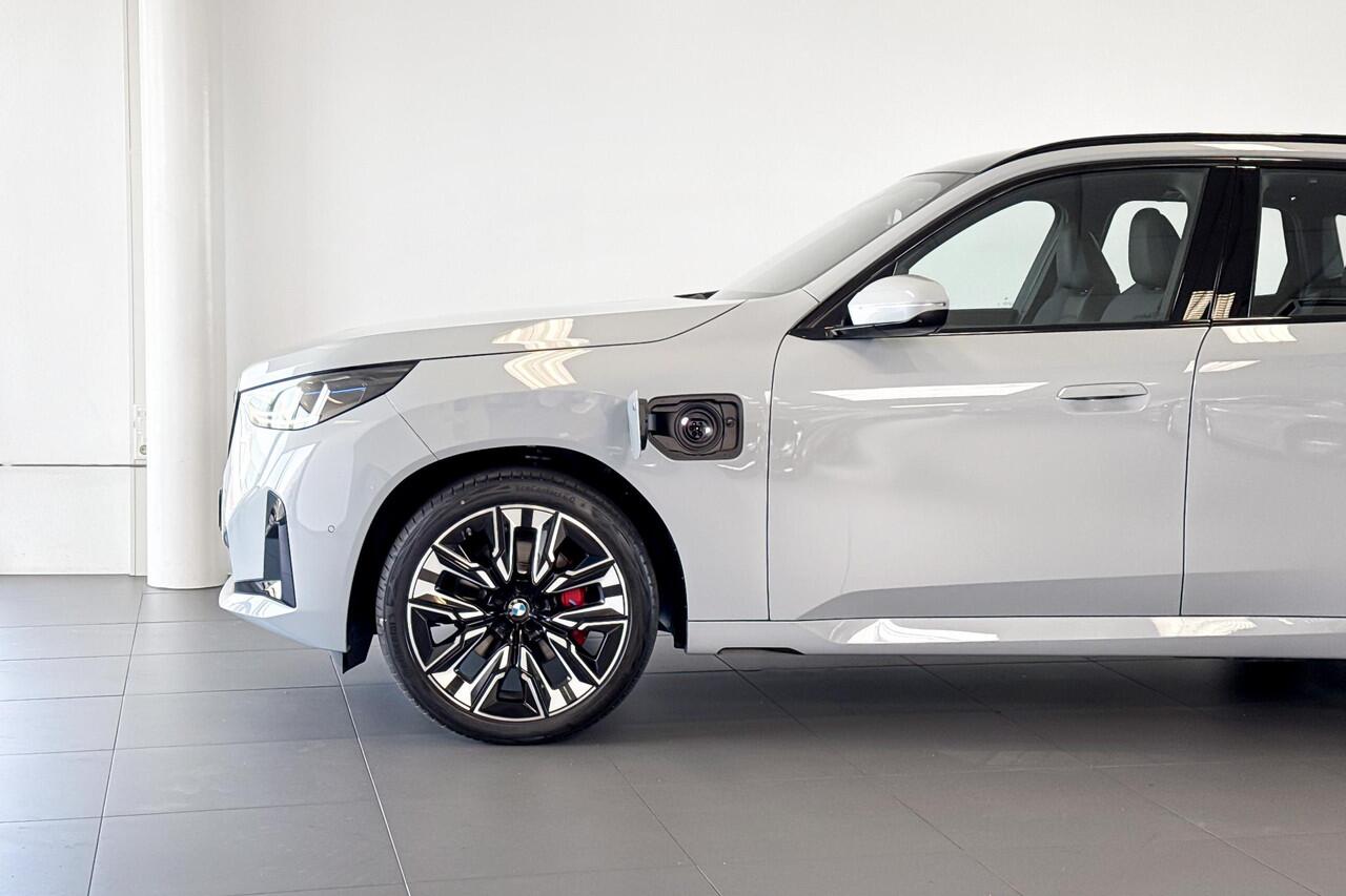 BMW X3 30e xDrive | M Sport | Harman Kardon | Iconic Glow | Stoelverwarming | Trekhaak |