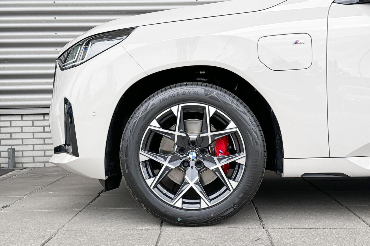 BMW X3 30e xDrive | Trekhaak met elektrisch wegklapbare kogel | Glazen panoramadak