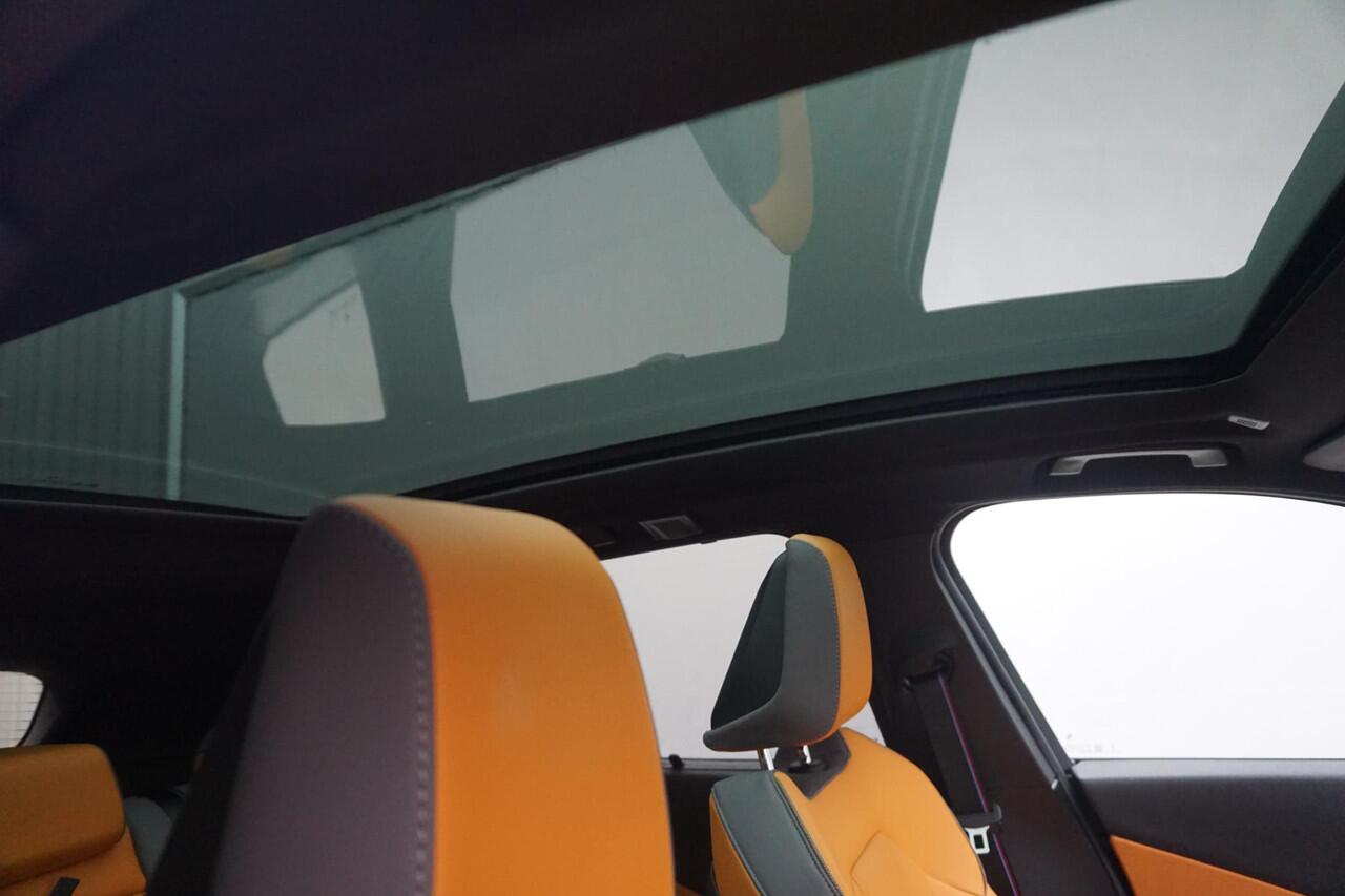 BMW X3 M50 M Sportpakket Pro 20'' / Harman Kardon / Elektrisch verstelbare stoelen / Panoramadak / Trekhaak