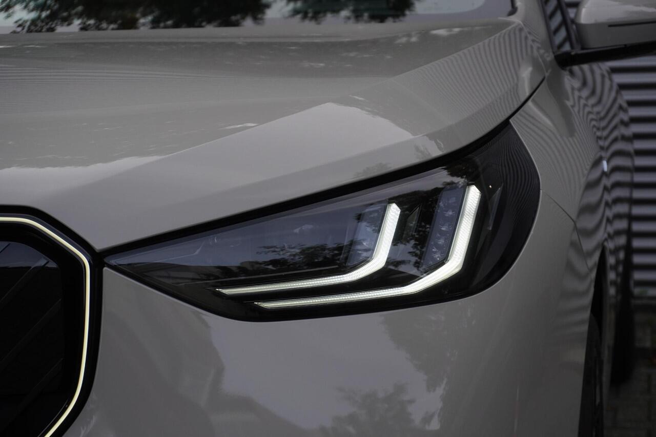 BMW X3 20 xDrive M Sportpakket Pro | Premium Pack | Professional Pack | Glazen panoramadak | HIFI System Harman Kardon