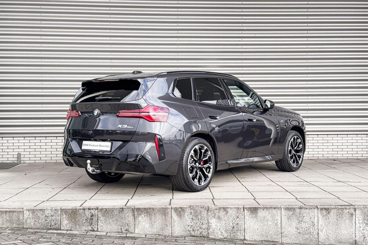 BMW X3 30e xDrive M Sportpakket Pro / Professional Pack / Comfort Pack / Trekhaak / Panoramadak