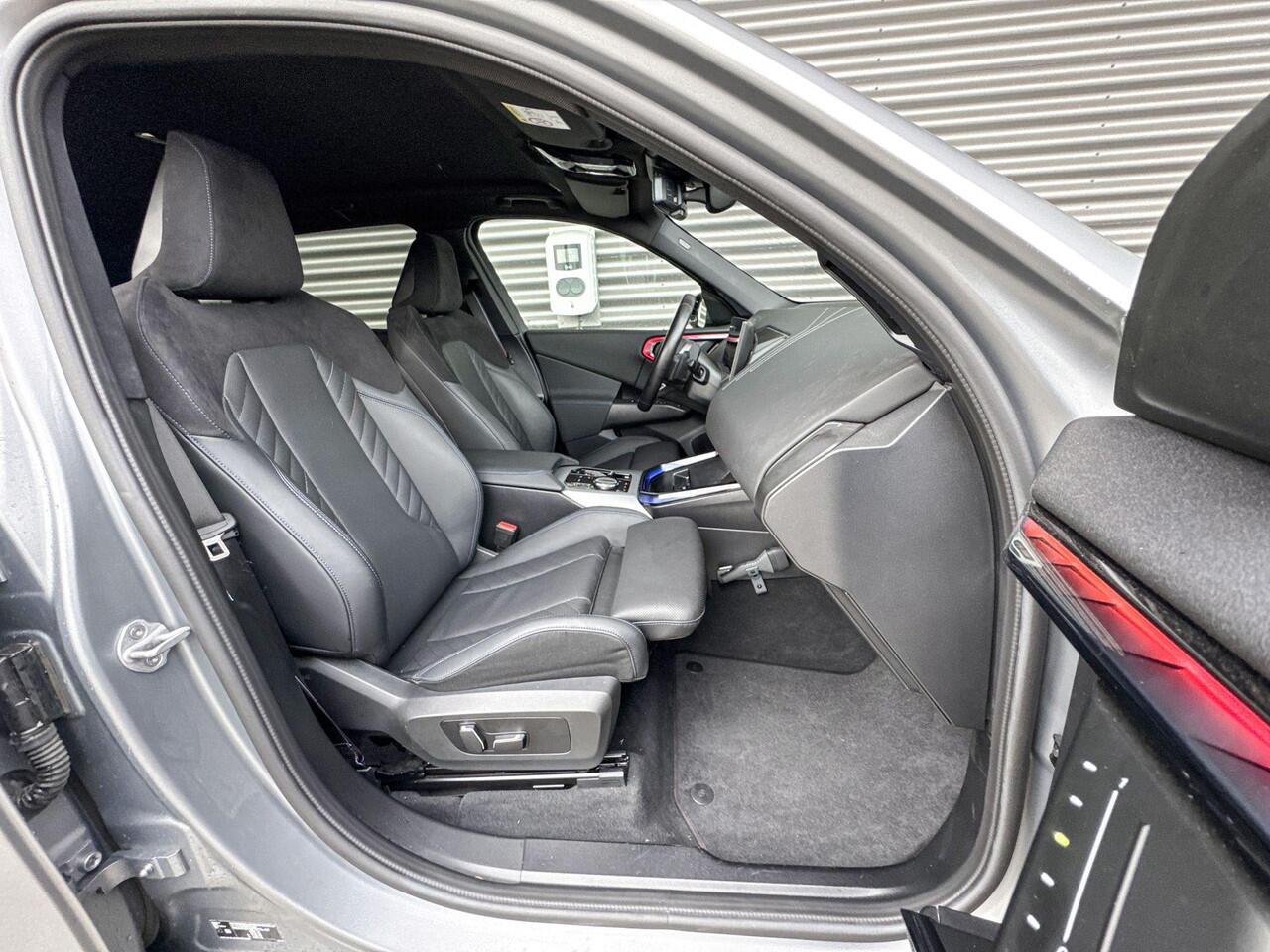 BMW X3 20 xDrive M Sportpakket / Comfort Access / Trekhaak / Achteruitrijcamera / 20 inch