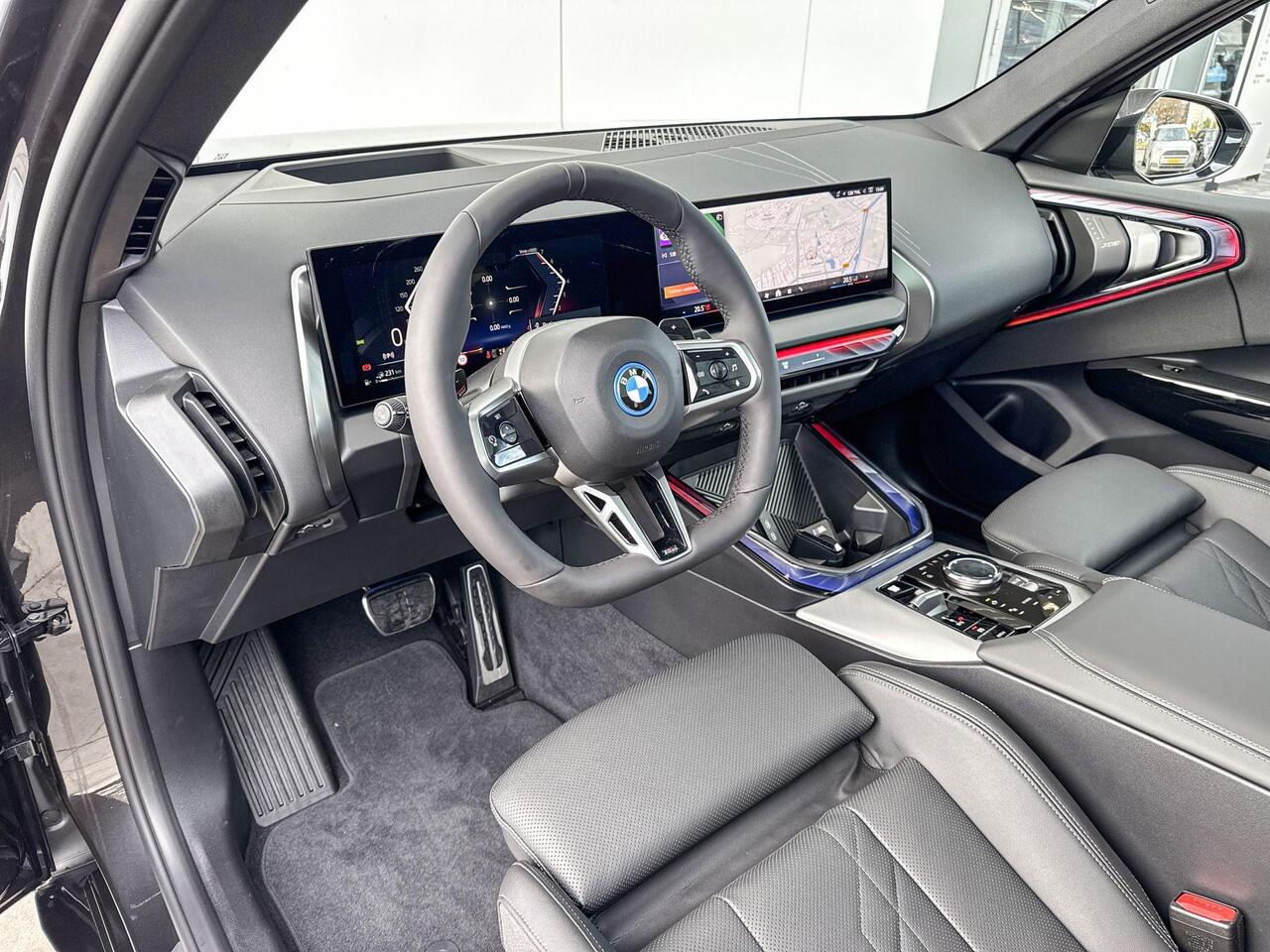 BMW X3 30e xDrive Trekhaak Elektrisch / Comfort Acces / Glazendak / Getinte Ramen / Stoelventilatie / Stoelverwarming / Parking Plus / Head Up Display