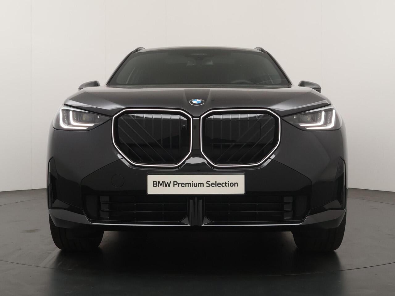 BMW X3 30e xDrive M-Sport Pro | Panoramadak | Head-Up | Adaptive Cruise | Trekhaak | Stuurverwarming | Comfort Access | Ekris Selection