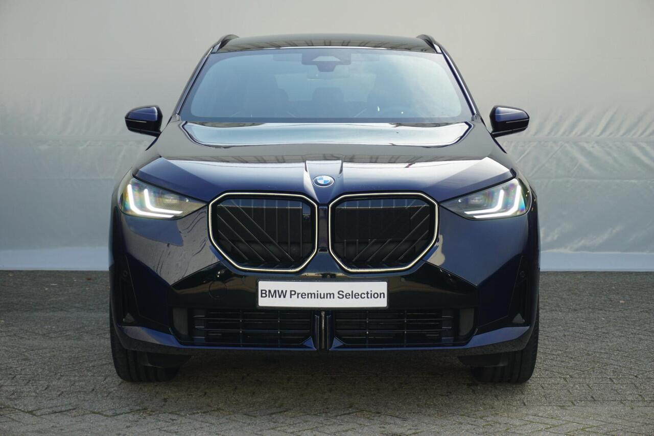 BMW X3 xDrive20 M Sport Pro | Trekhaak / Panoramadak / Stoelventilatie / Harman Kardon / Head-up / Rondomzicht camera / Cruise control adaptief