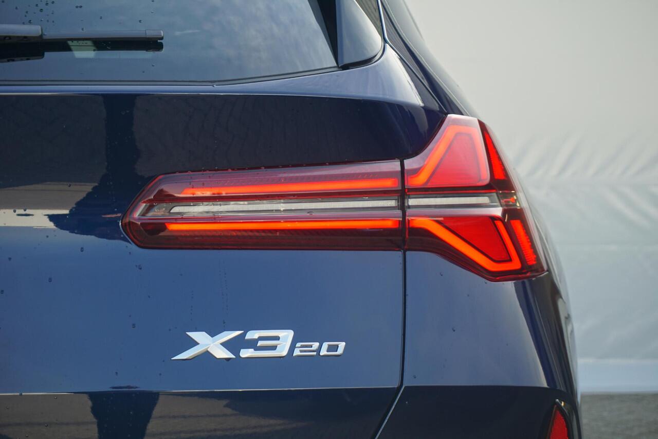 BMW X3 xDrive20 M Sport Pro | Trekhaak / Panoramadak / Stoelventilatie / Harman Kardon / Head-up / Rondomzicht camera / Cruise control adaptief