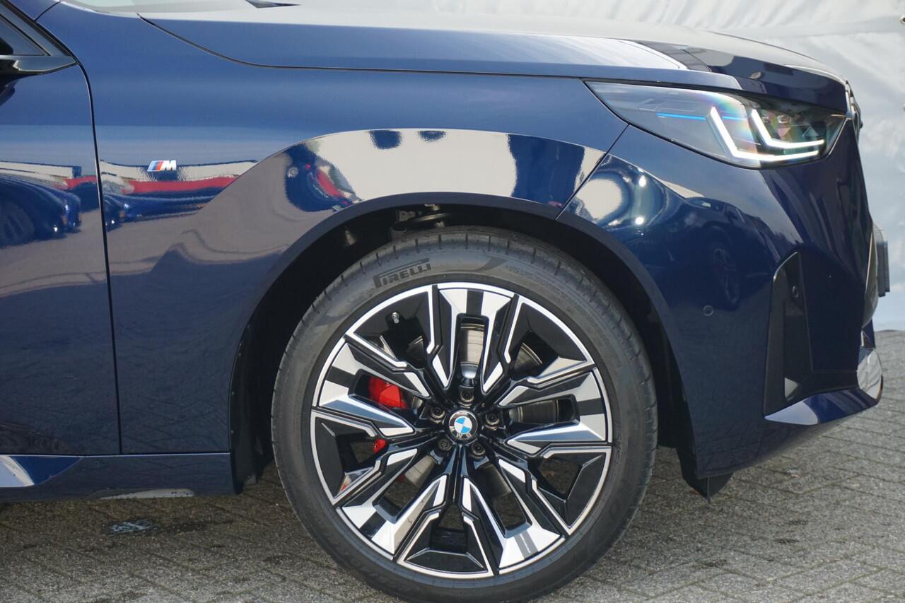 BMW X3 xDrive20 M Sport Pro | Trekhaak / Panoramadak / Stoelventilatie / Harman Kardon / Head-up / Rondomzicht camera / Cruise control adaptief