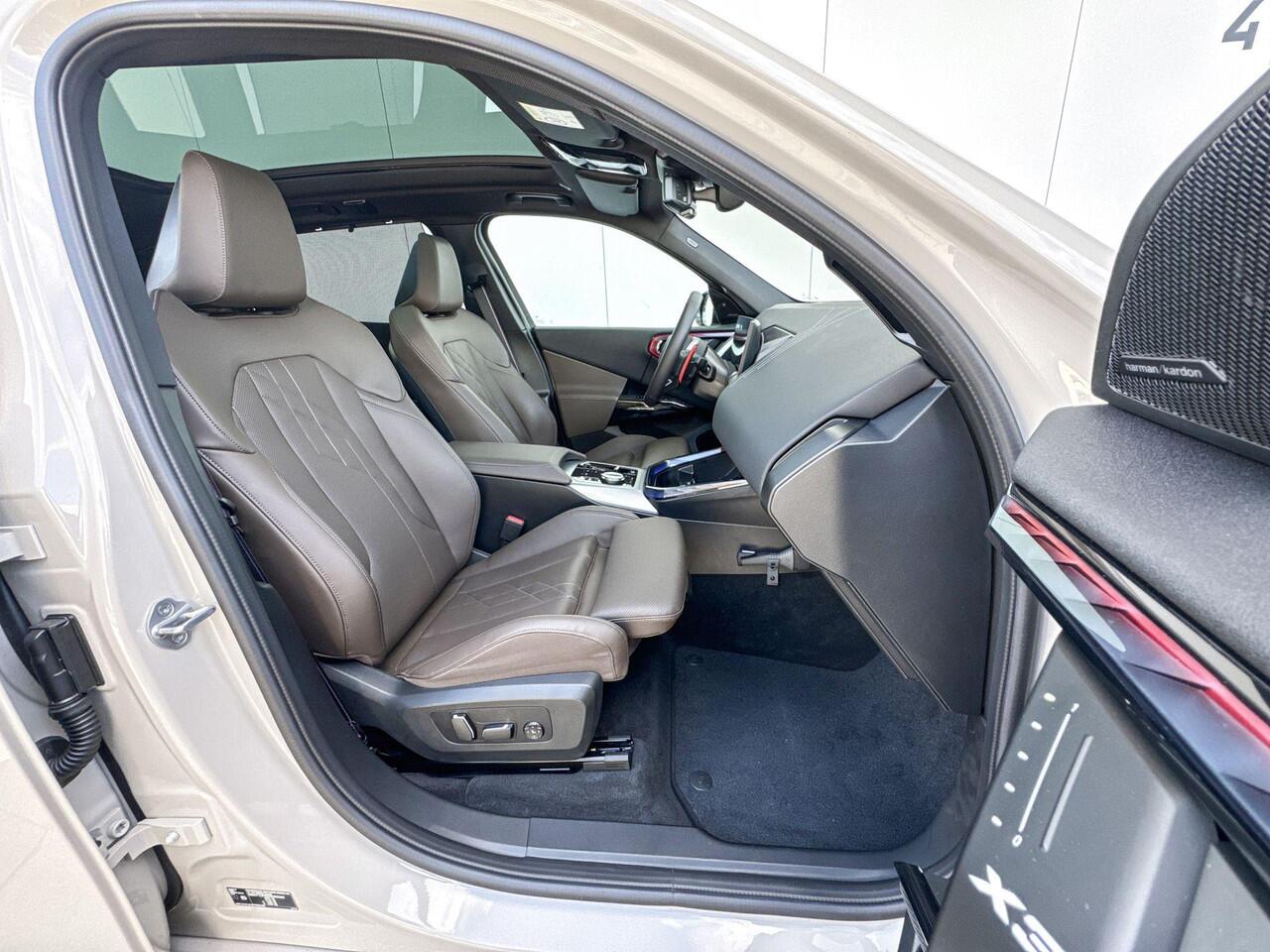 BMW X3 M50 M-Sport / Driving Assistant Professional / Adaptief M Onderstel / Harman Kardon / Head-Up / Parking Assistant Plus / Stoelventilatie / Stoelverwarming / Stuurwielrandverwarming / 21 inch / Getint Glas