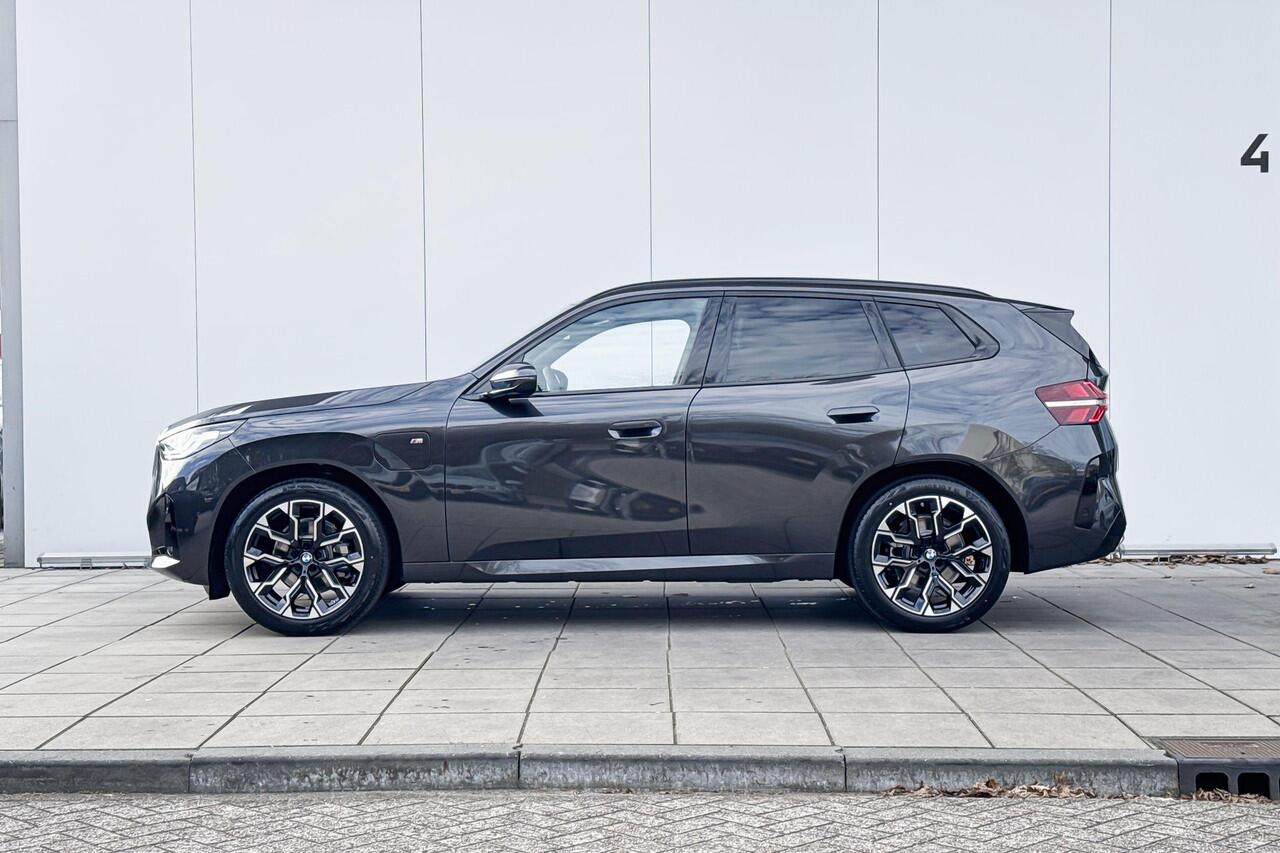 BMW X3 30e xDrive Trekhaak Elektrisch / Comfort Acces / Glazendak / Getinte Ramen / Stoelventilatie / Stoelverwarming / Parking Plus / Head Up Display