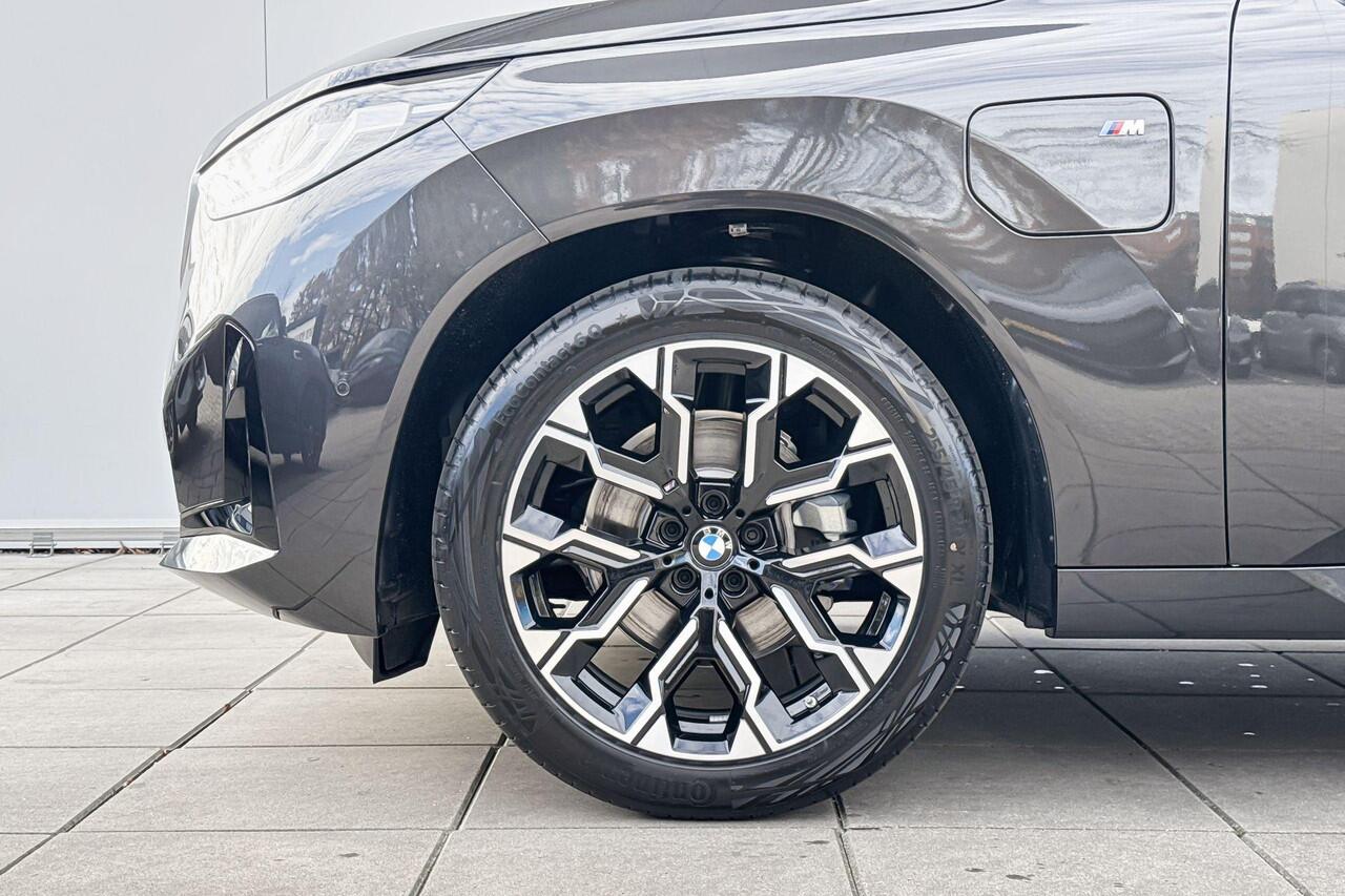 BMW X3 30e xDrive Trekhaak Elektrisch / Comfort Acces / Glazendak / Getinte Ramen / Stoelventilatie / Stoelverwarming / Parking Plus / Head Up Display