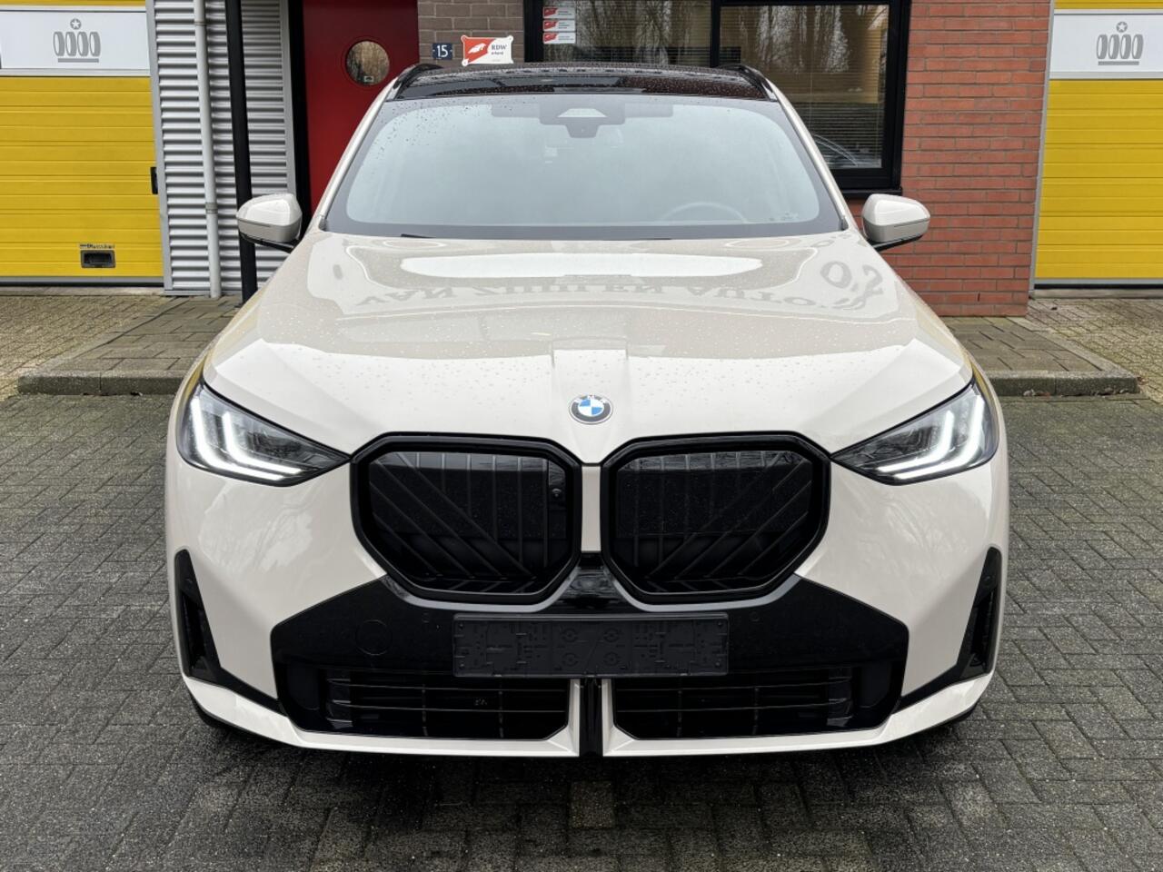 BMW X3 30e xDrive M-Sport Panorama Trekhaak Harman Memory 20"