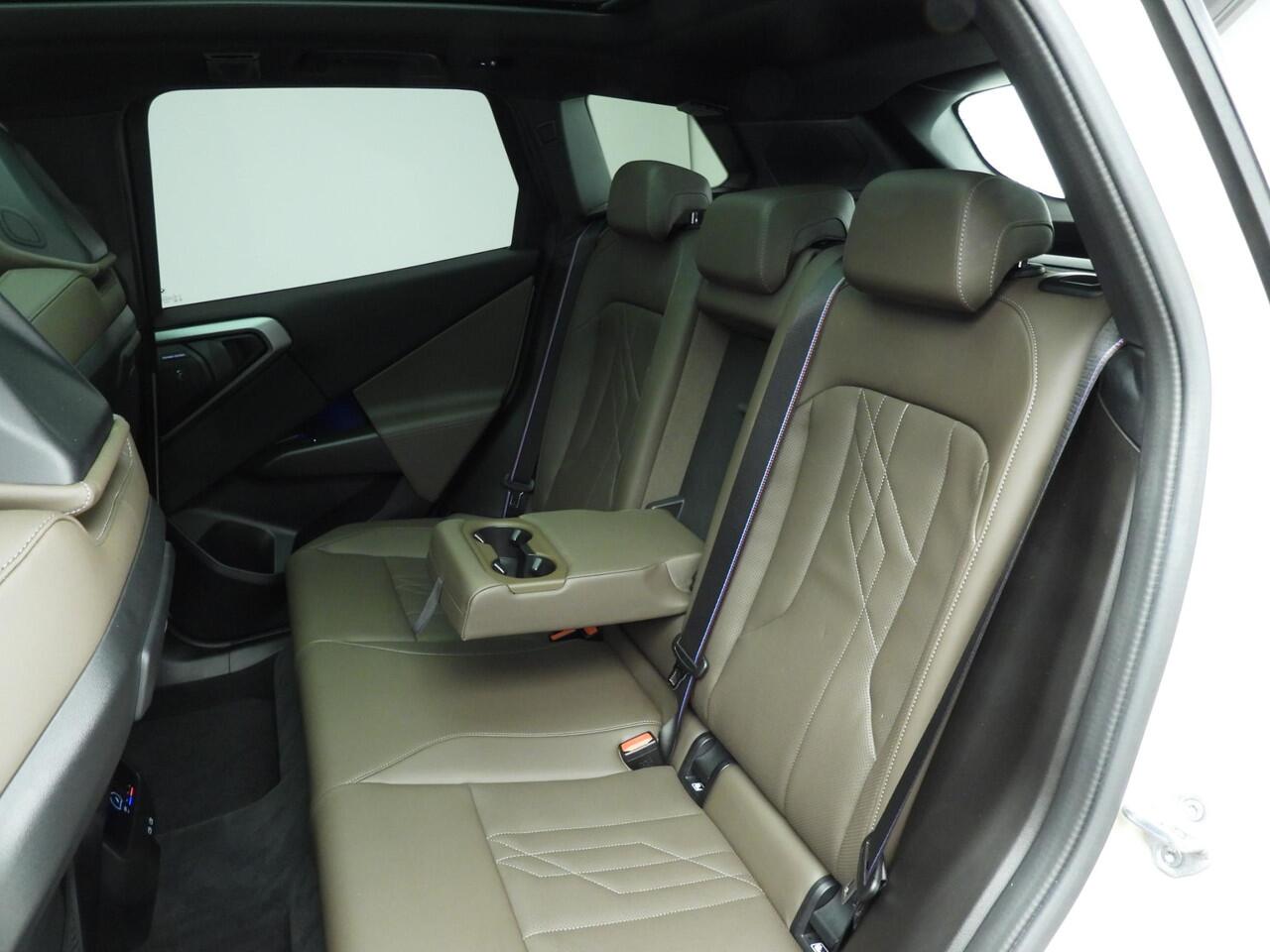 BMW X3 M50 | M-Sportpakket | LED | Leder | HUD | Panoramadak | Elektr. zetels | Active cruise | DAB | Harman-kardon sound | Alu 21 inch