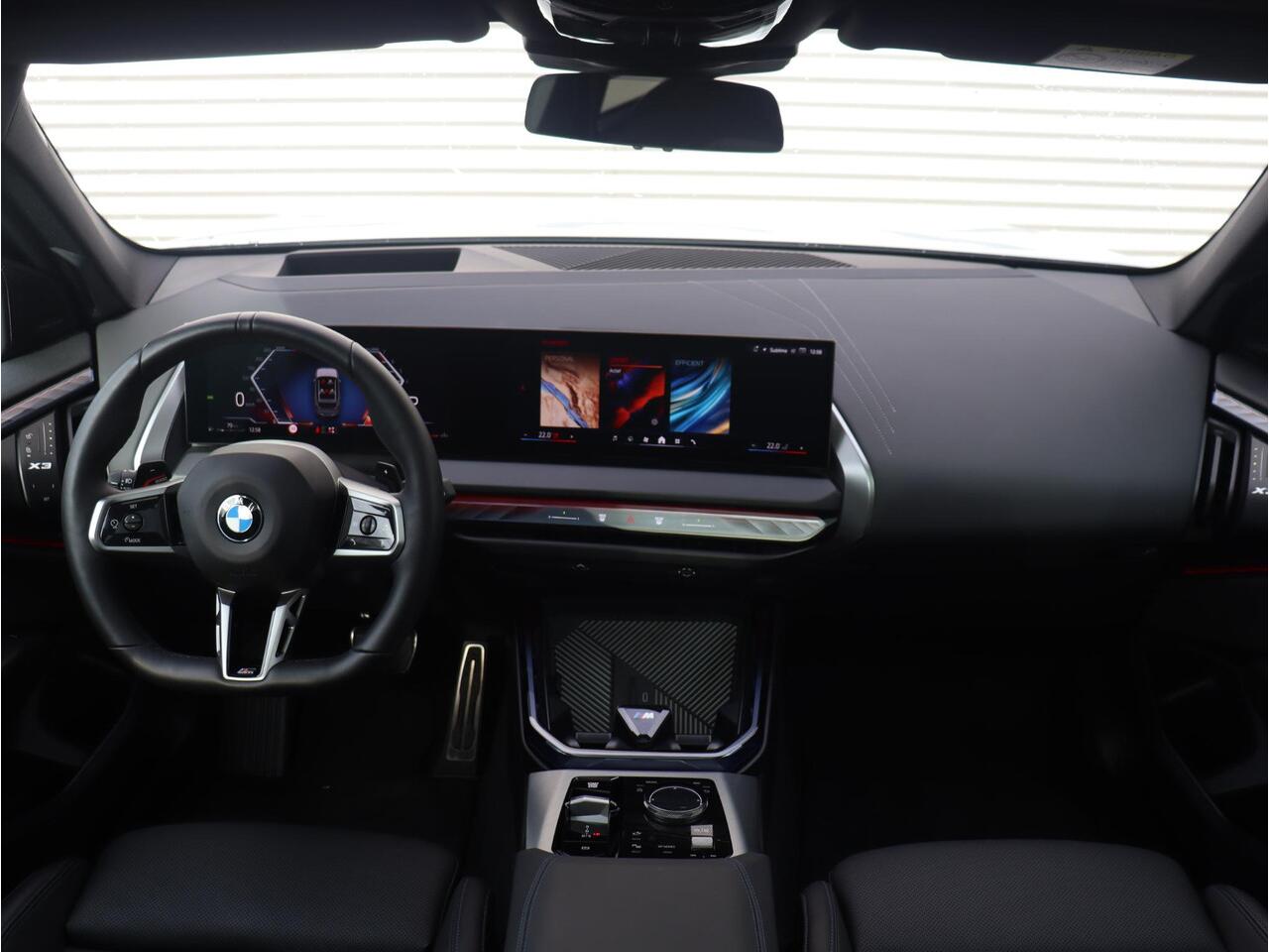 BMW X3 20 xDrive | M Sportpakket | Panodak | Trekhaak | Driving Assistant Plus | Parking Assistant Plus | Harman Kardon | Stuurverwarming | Getint glas | 19'' LMV