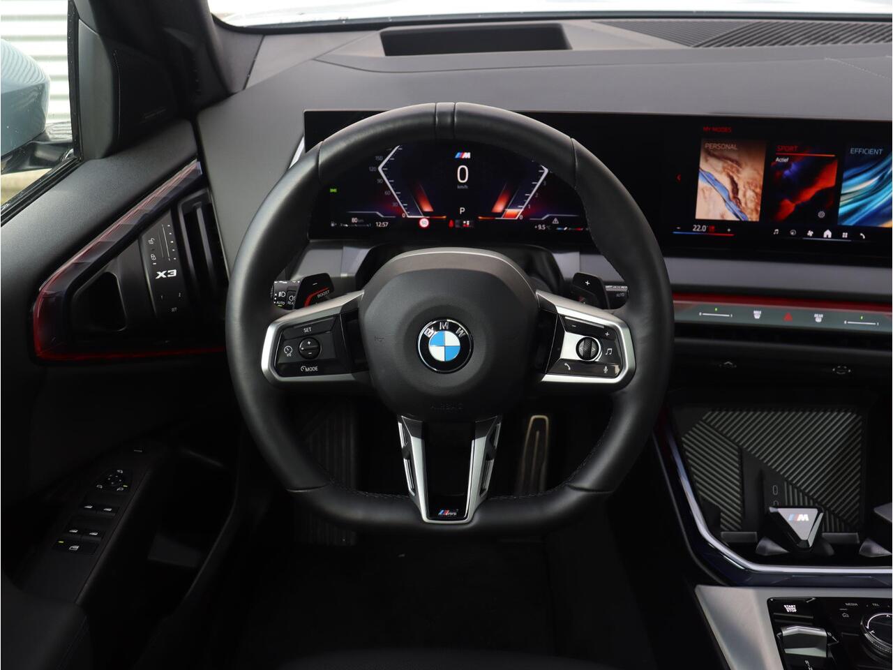 BMW X3 20 xDrive | M Sportpakket | Panodak | Trekhaak | Driving Assistant Plus | Parking Assistant Plus | Harman Kardon | Stuurverwarming | Getint glas | 19'' LMV