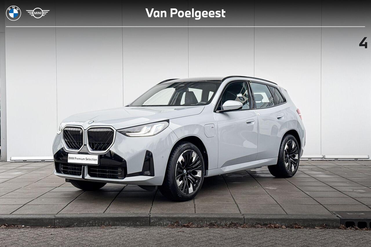 BMW X3 30e xDrive M-Sport / Head Up Display / 20 inch / Trekhaak / Stuurwielrandverwarming / Glazen Dak / Driving Assistant Plus / Stoelverwarming / Parking Assistant Plus / Harman Kardon