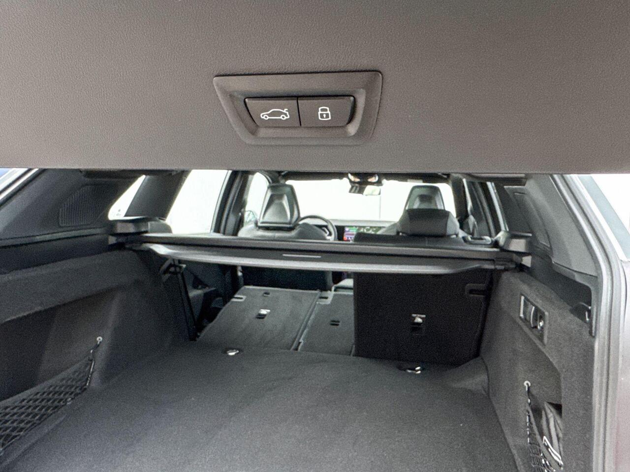 BMW X3 30e xDrive M-Sport / Head Up Display / 20 inch / Trekhaak / Stuurwielrandverwarming / Glazen Dak / Driving Assistant Plus / Stoelverwarming / Parking Assistant Plus / Harman Kardon