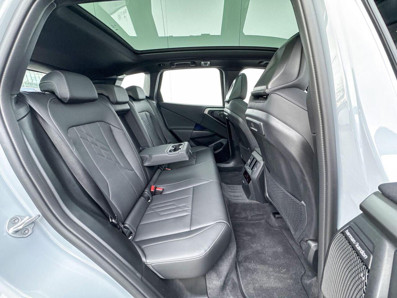 BMW X3 30e xDrive M-Sport / Head Up Display / 20 inch / Trekhaak / Stuurwielrandverwarming / Glazen Dak / Driving Assistant Plus / Stoelverwarming / Parking Assistant Plus / Harman Kardon