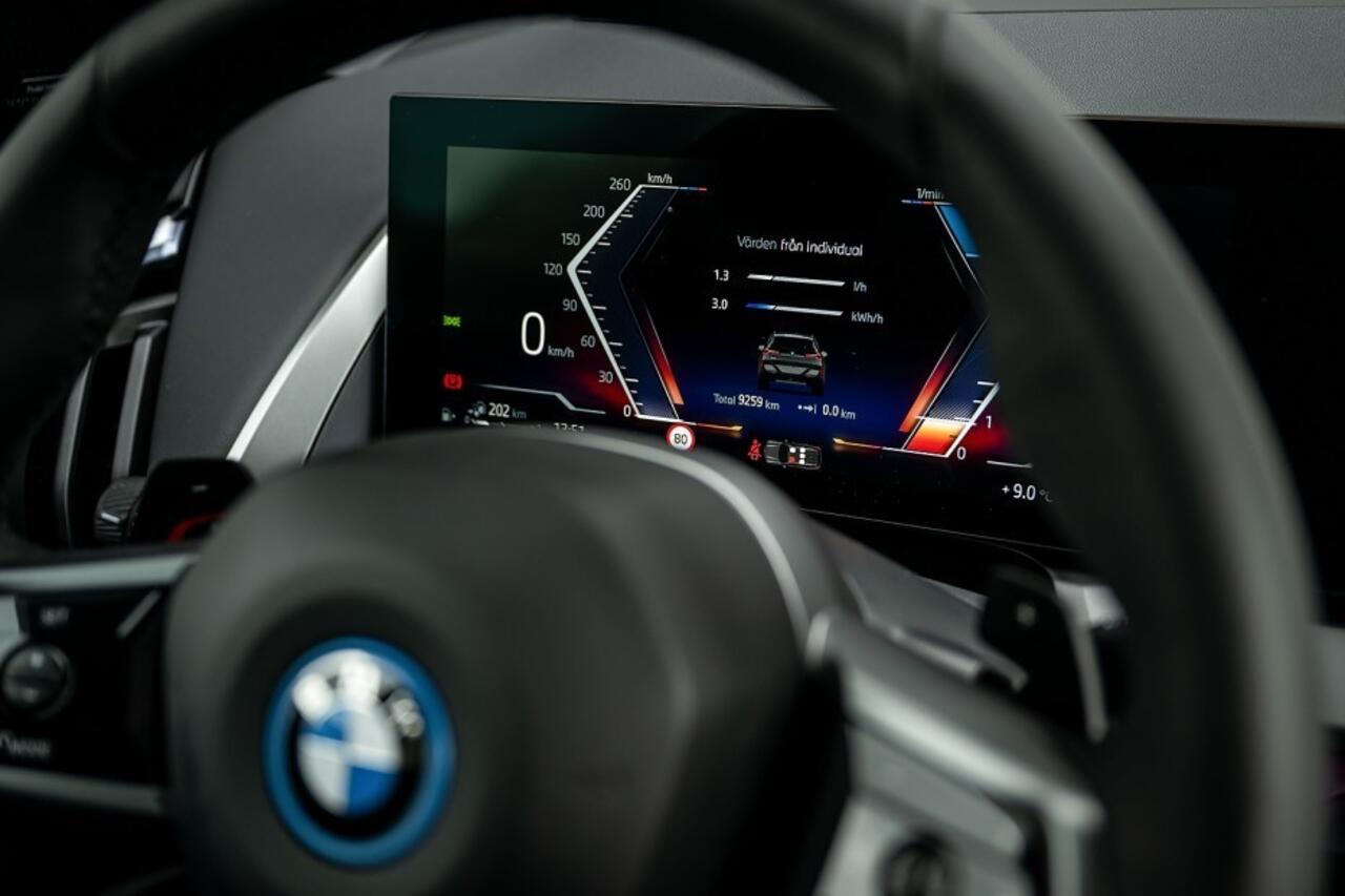 BMW X3 30e xDrive M Sport Pro | Shadow | Iconic | Harman/Kardon | Head-Up | Memory Seats | 360° | Driving Ass. Plus | Trekhaak | 20' Inch |