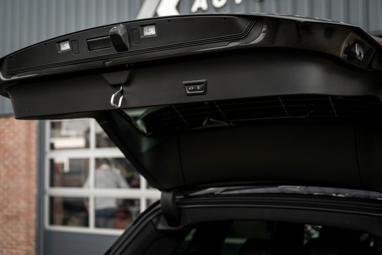 BMW X3 30e xDrive M Sport Pro | Shadow | Iconic | Harman/Kardon | Head-Up | Memory Seats | 360° | Driving Ass. Plus | Trekhaak | 20' Inch |