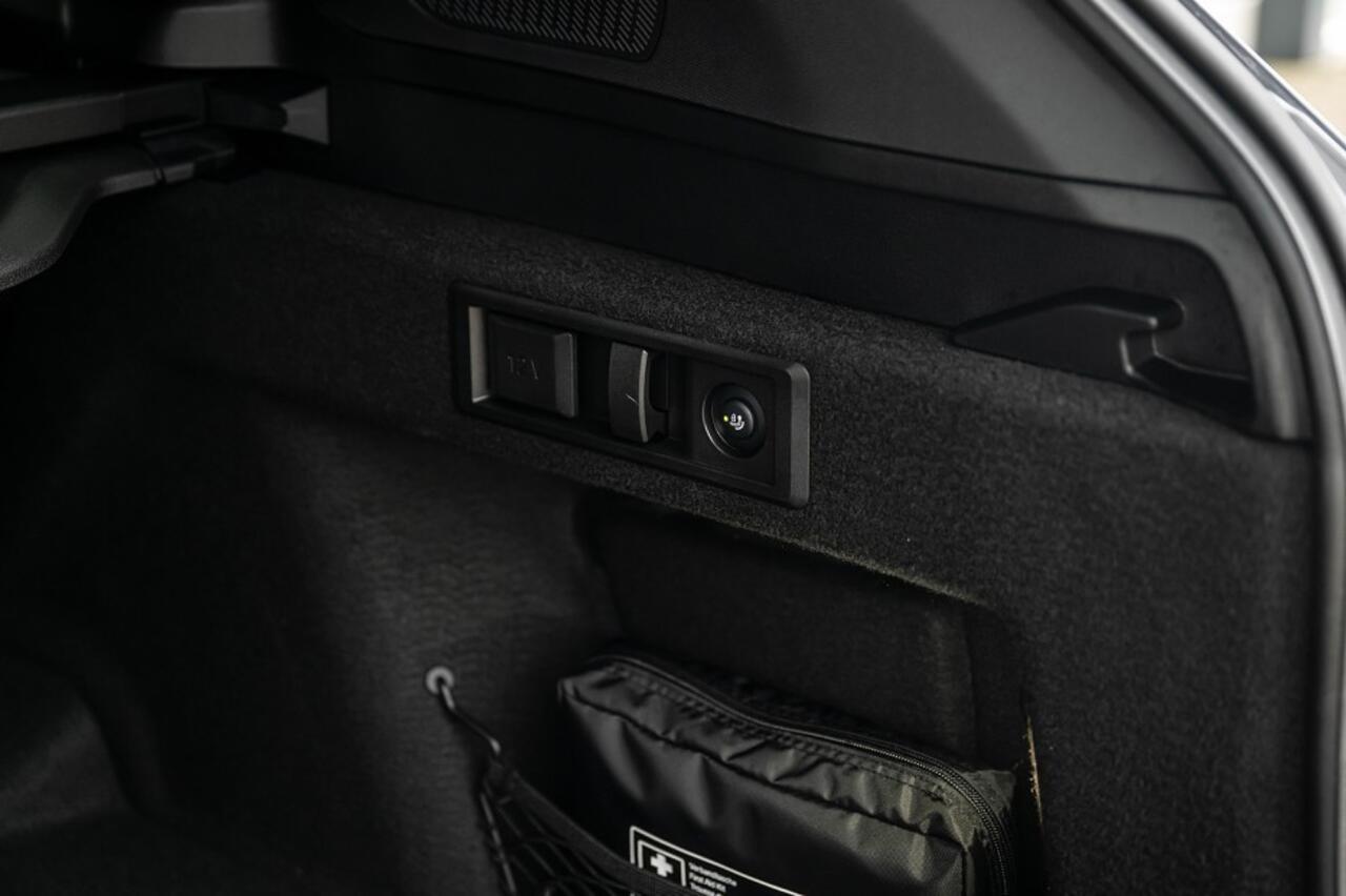 BMW X3 30e xDrive M Sport Pro | Shadow | Iconic | Harman/Kardon | Head-Up | Memory Seats | 360° | Driving Ass. Plus | Trekhaak | 20' Inch |