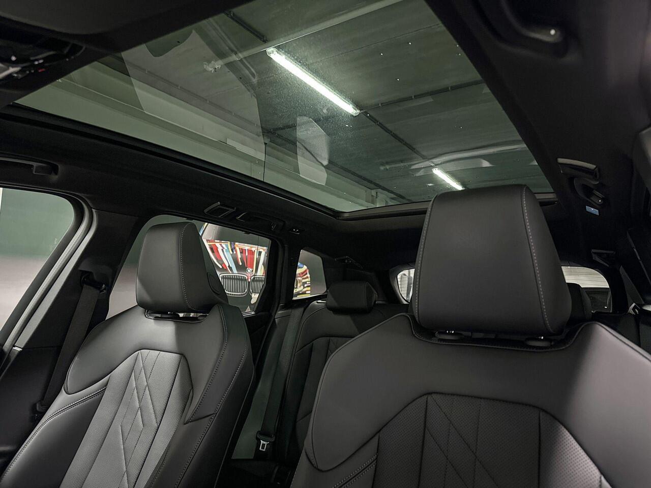 BMW X3 20 xDrive | M-Sport | Premium Pack | Professional Pack | Comfort Pack | Driving Assistant Plus | Harman/Kardon | Panoramadak | Comfort Access | Trekhaak