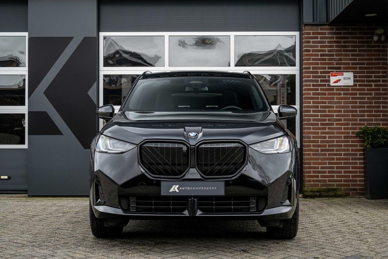 BMW X3 30e xDrive M Sport Pro | Panorama | Harman/Kardon | Head-Up | Memory Seats | Ventilatie |Trekhaak | Driving Ass. Plus | 360° | 20 Inch |