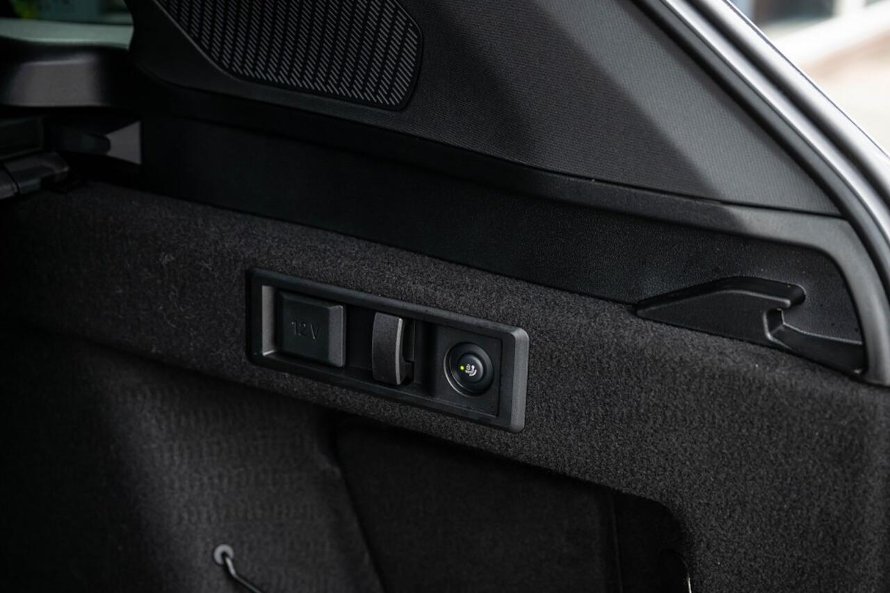 BMW X3 30e xDrive M Sport Pro | Panorama | Harman/Kardon | Head-Up | Memory Seats | Ventilatie |Trekhaak | Driving Ass. Plus | 360° | 20 Inch |