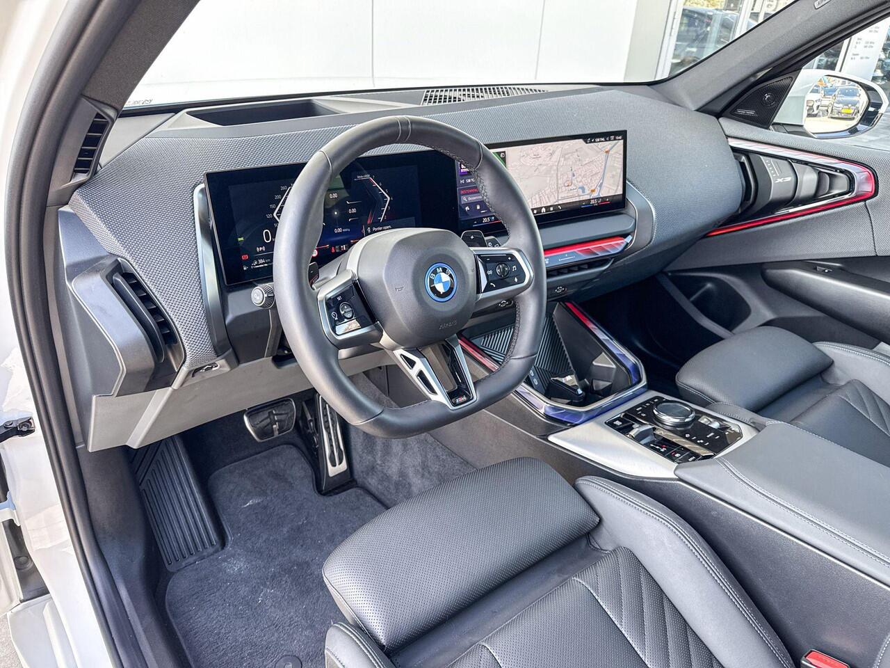 BMW X3 30e xDrive M-Sport / Glazendak / 21inch / Driving Assistant Proffesional / Stoelventilatie / Trekhaak / Head Up Display