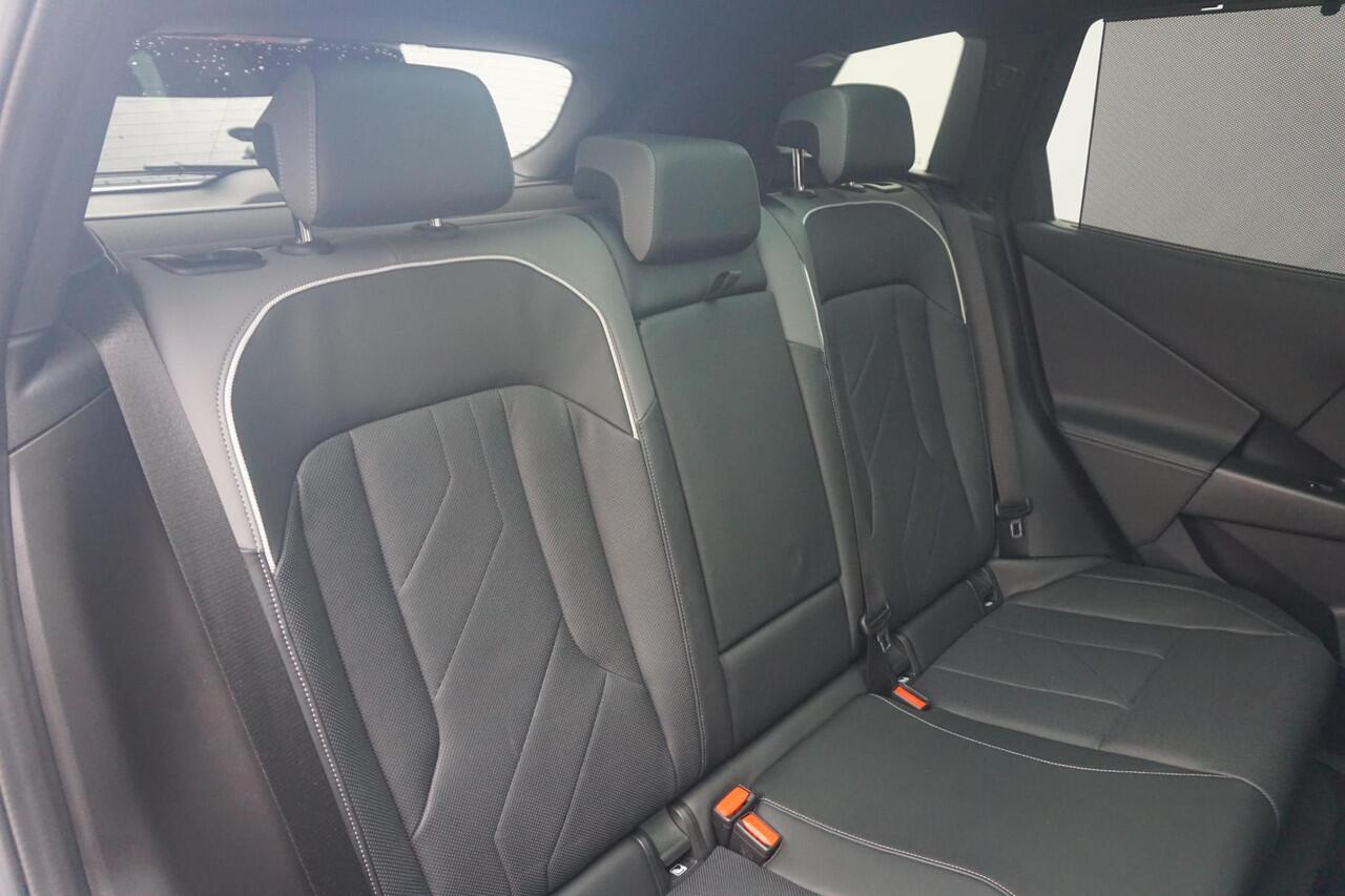 BMW X3 xDrive20 M Sportpakket | Glazen Panoramadak | Trekhaak Elektrisch | Stuur- en stoelverwarming | Stoelventilatie | Active Cruise Control | Harman Kardon