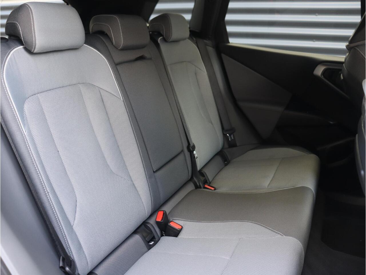 BMW X3 30e xDrive | M Sportpakket | Premium Pack | Driving Assistant | Elektr. Stoelen | Getint Glas | Comfort Access | Camera | Adaptive LED | 19'' LMV