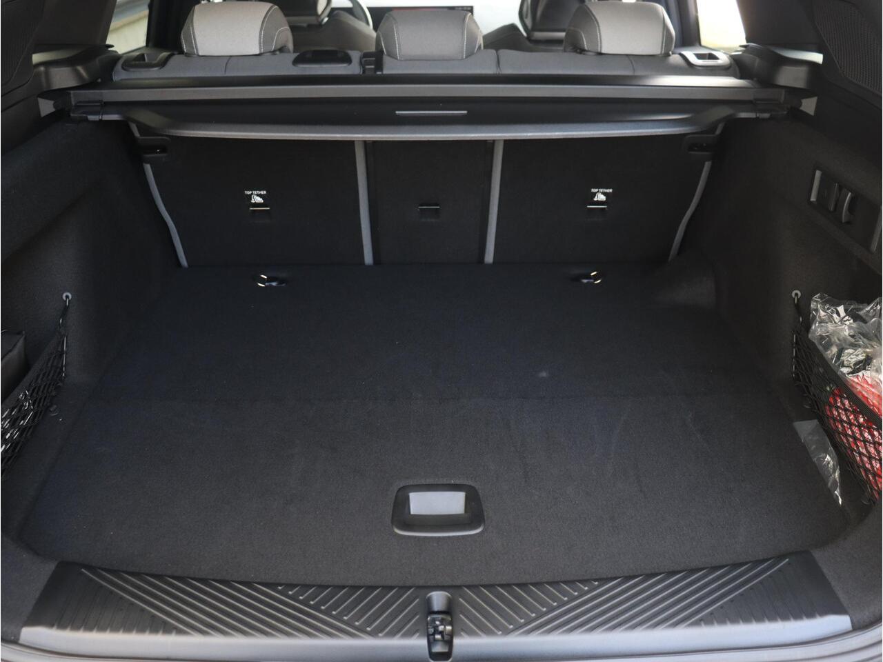 BMW X3 30e xDrive | M Sportpakket | Premium Pack | Driving Assistant | Elektr. Stoelen | Getint Glas | Comfort Access | Camera | Adaptive LED | 19'' LMV