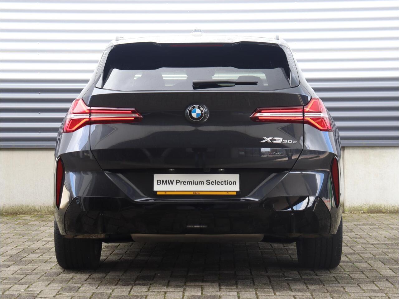 BMW X3 30e xDrive | M Sportpakket | Premium Pack | Driving Assistant | Elektr. Stoelen | Getint Glas | Comfort Access | Camera | Adaptive LED | 19'' LMV