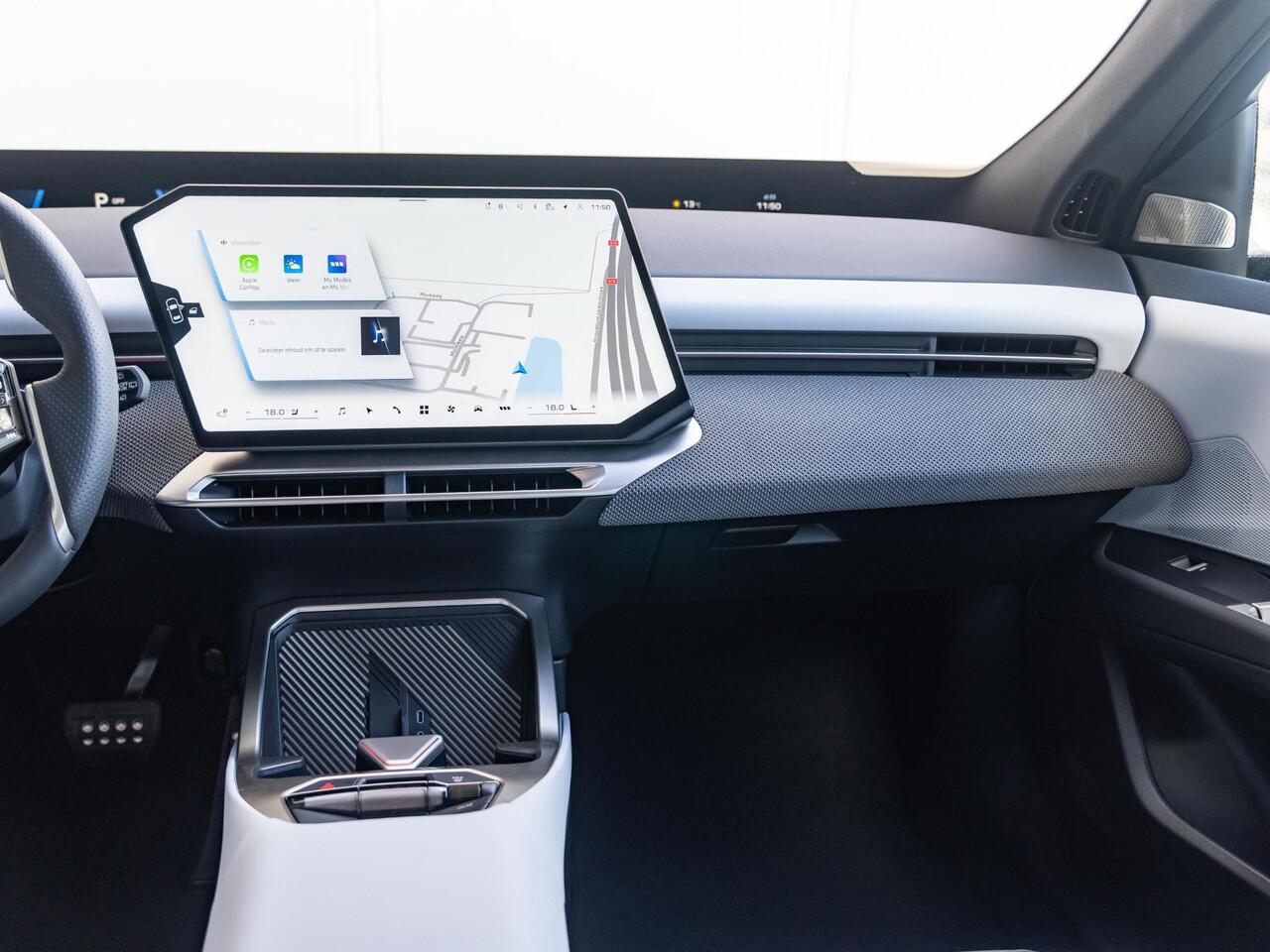 BMW X3 iX3 50 xDrive M Sportpakket | Iconic Glow | Trekhaak | Innovation Pack