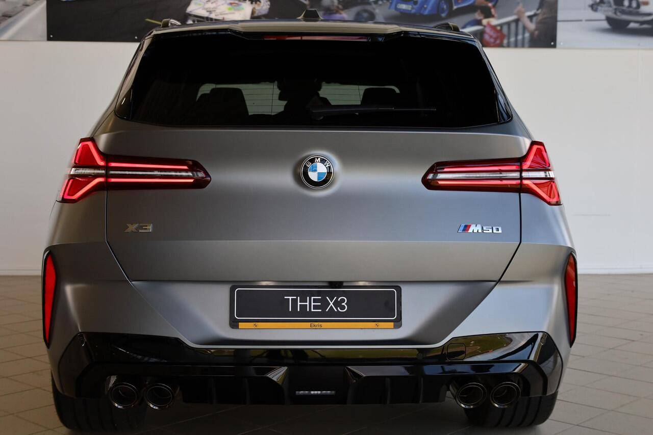 BMW X3 M50 M Sportpakket Pro | Panoramadak | Head-Up | Iconic Glow | Harman Kardon | Professional Pack | Comfort Pack | Adaptief Onderstel | Trekhaak | Adaptieve LED