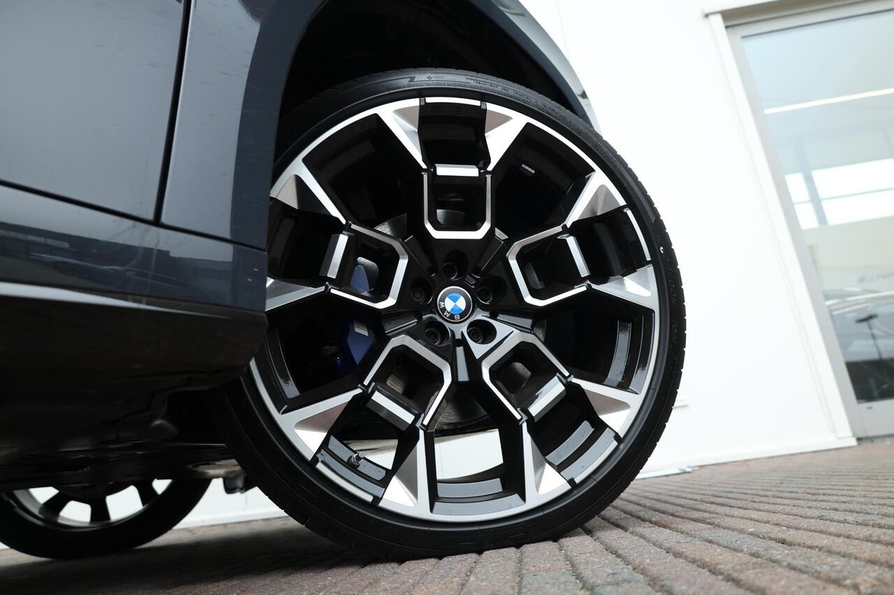 BMW X3 iX3 50 xDrive | M Sportpakket | Innovation Pack | Panoramadak | Parking Assistant Professional