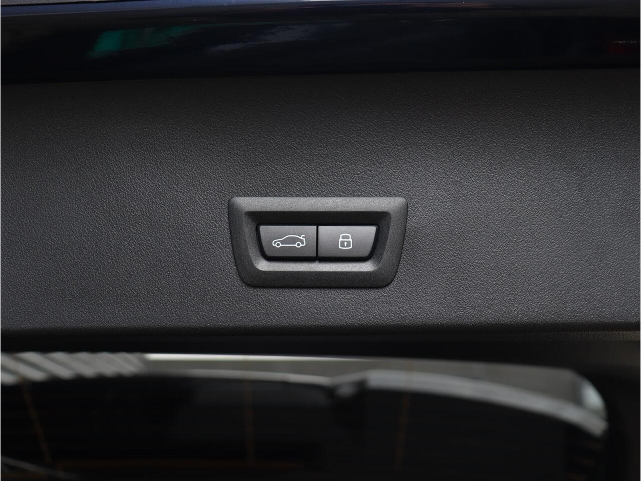 BMW X3 M50 | M Sportpakket Pro | Innovation Package | Comfort Pack | Premium Pack