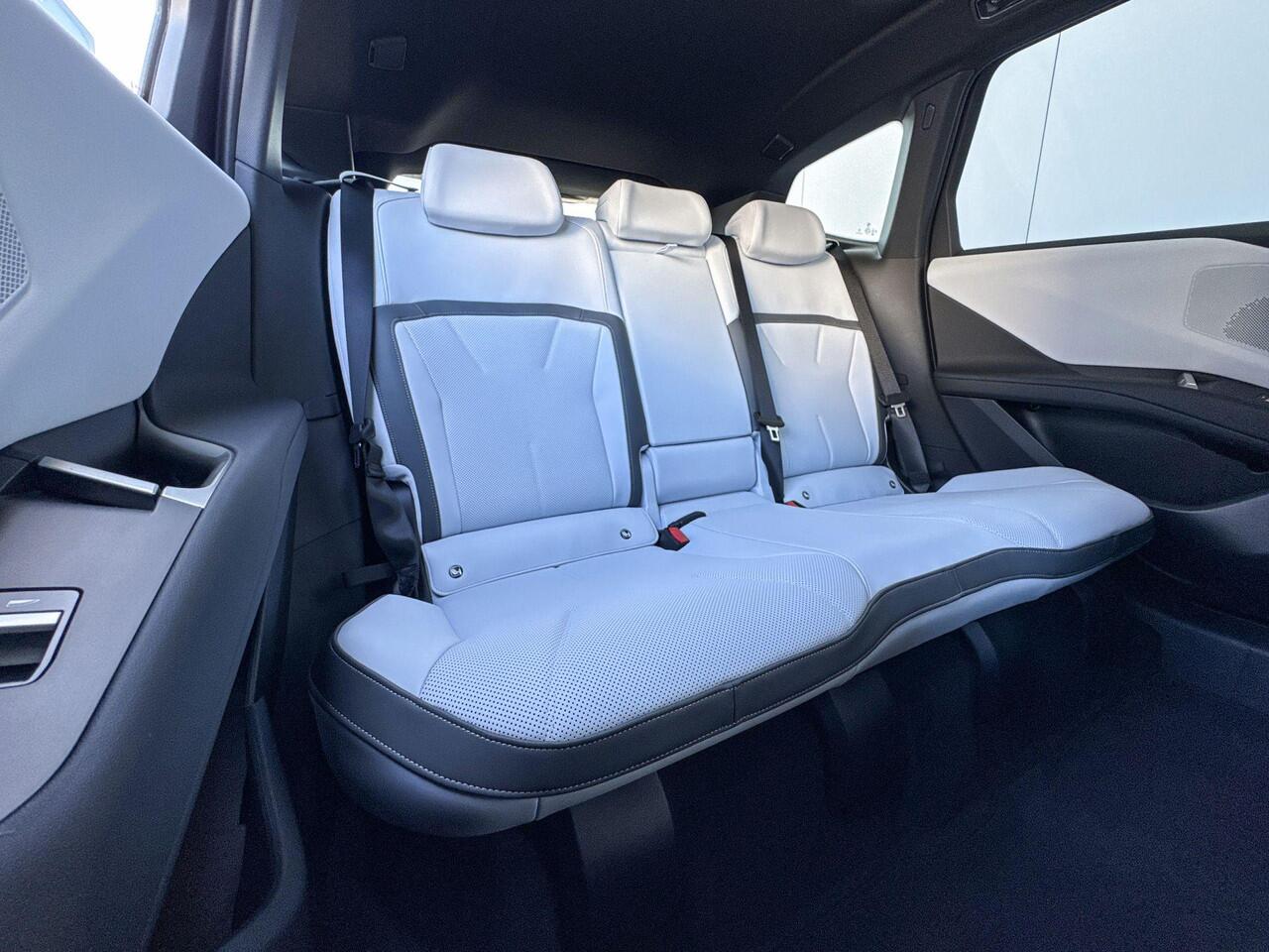 BMW X3 iX3 50 xDrive 113 kWh | M Sportpakket | Innovation Pack | Trekhaak