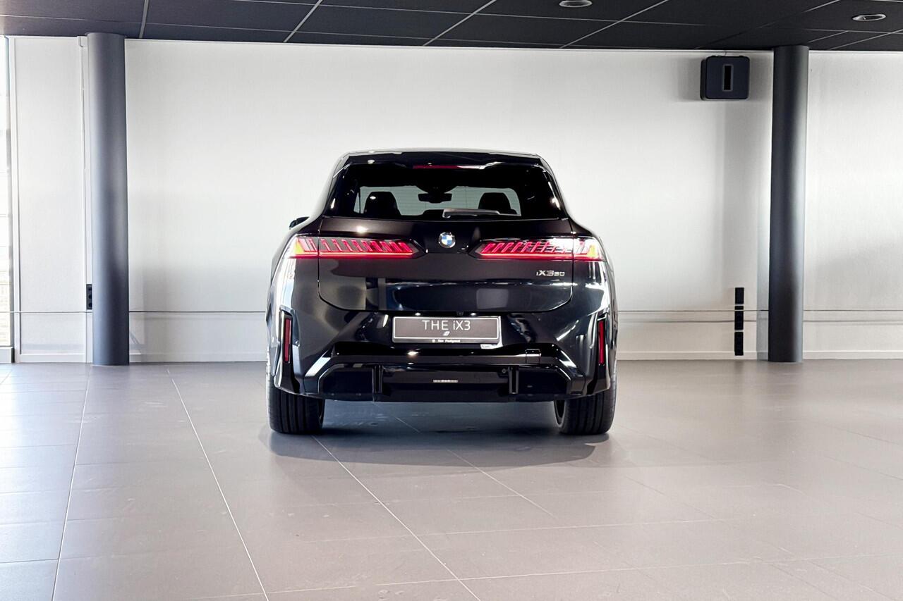 BMW X3 iX3 50 xDrive 113 kWh | M Sportpakket Pro | Innovation Pack | Trekhaak