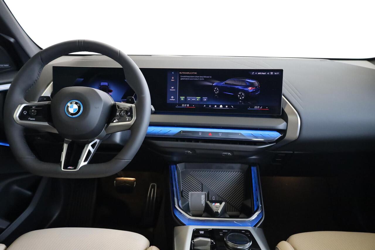 BMW X3 30e xDrive | M Sportpakket | Innovation Package | Comfort Pack | Premium Pack | Trekhaak | Panoramadak | Showroom Selection