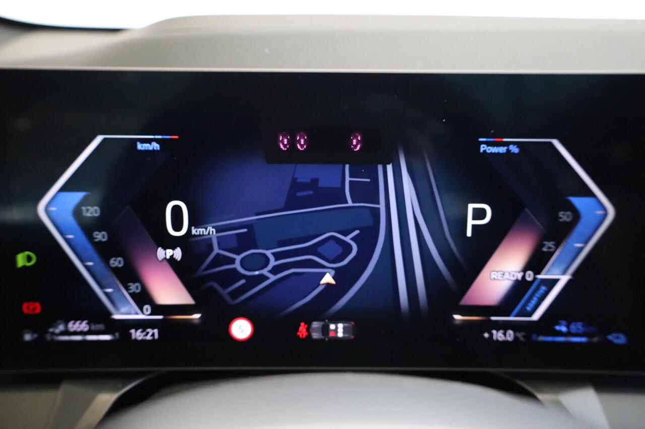 BMW X3 30e xDrive | M Sportpakket | Innovation Package | Comfort Pack | Premium Pack | Trekhaak | Panoramadak | Showroom Selection