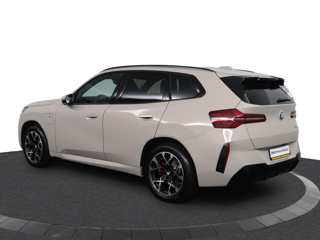 BMW X3 30e xDrive | M Sportpakket Pro | Panoramadak | Stoelventilatie | Driving Assistant Plus | Harman Kardon | Trekhaak |