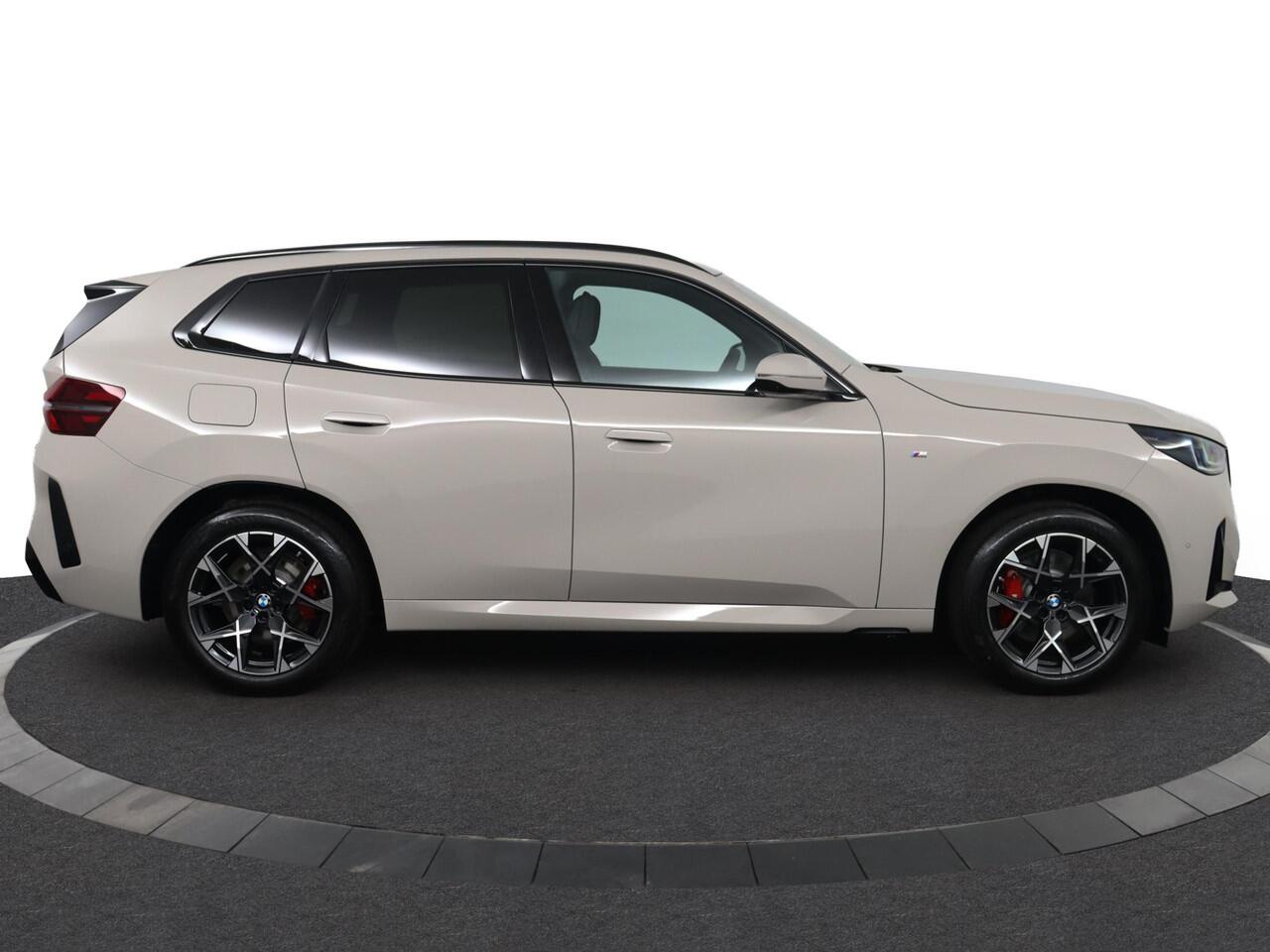 BMW X3 30e xDrive | M Sportpakket Pro | Panoramadak | Stoelventilatie | Driving Assistant Plus | Harman Kardon | Trekhaak |