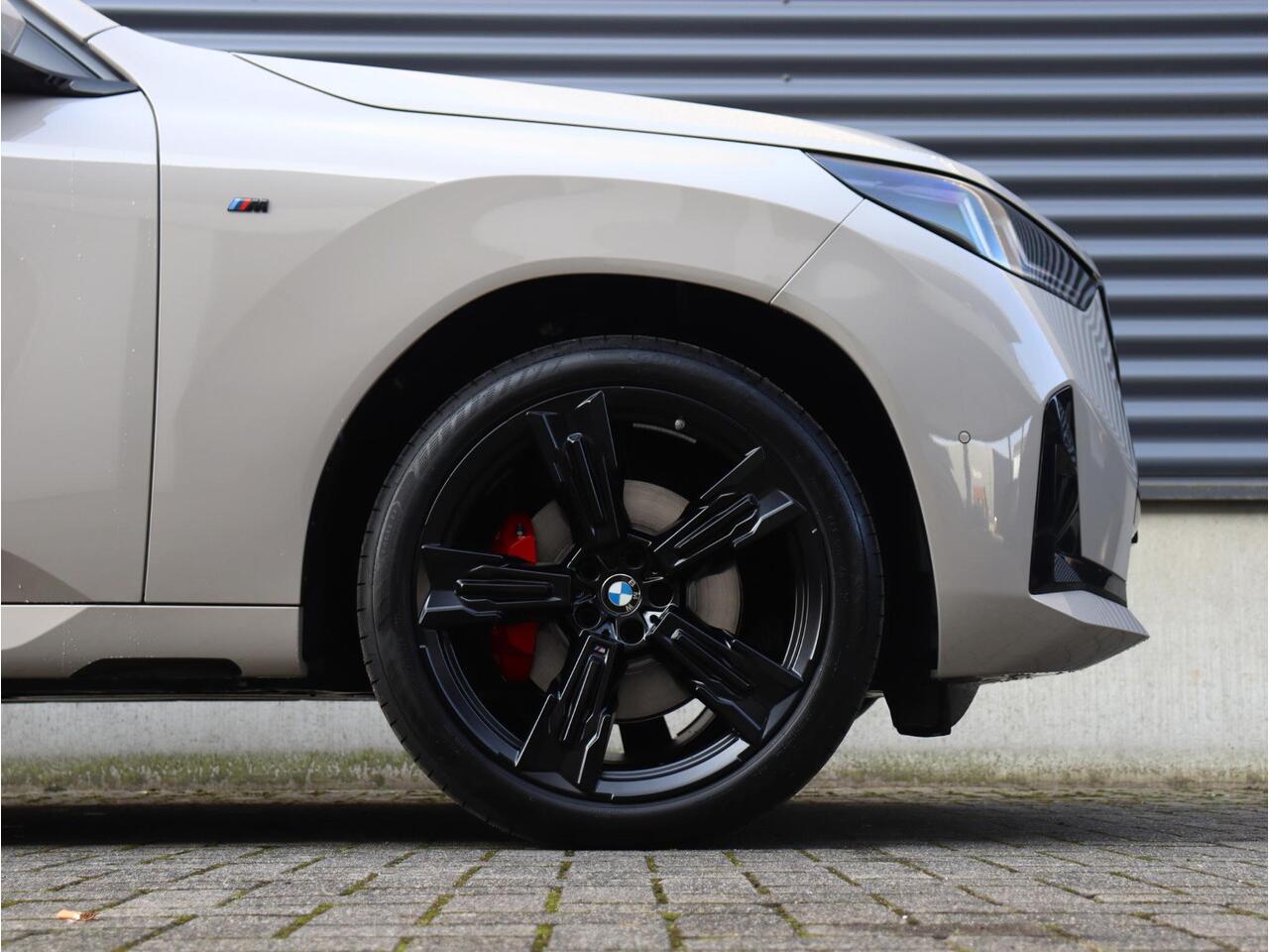 BMW X3 30e xDrive | M Sportpakket Pro | Panodak | Head-Up | Trekhaak | Harman Kardon | Driving Assistant Prof. | Stoelventilatie | Parking Assistant Plus | 21'' LMV. | Ekris Selection