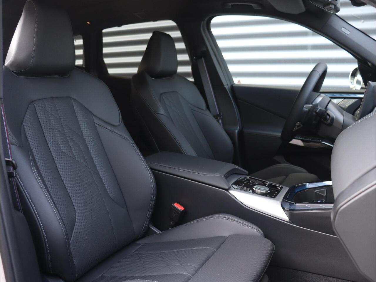 BMW X3 30e xDrive | M Sportpakket Pro | Panodak | Head-Up | Trekhaak | Harman Kardon | Driving Assistant Prof. | Stoelventilatie | Parking Assistant Plus | 21'' LMV. | Ekris Selection