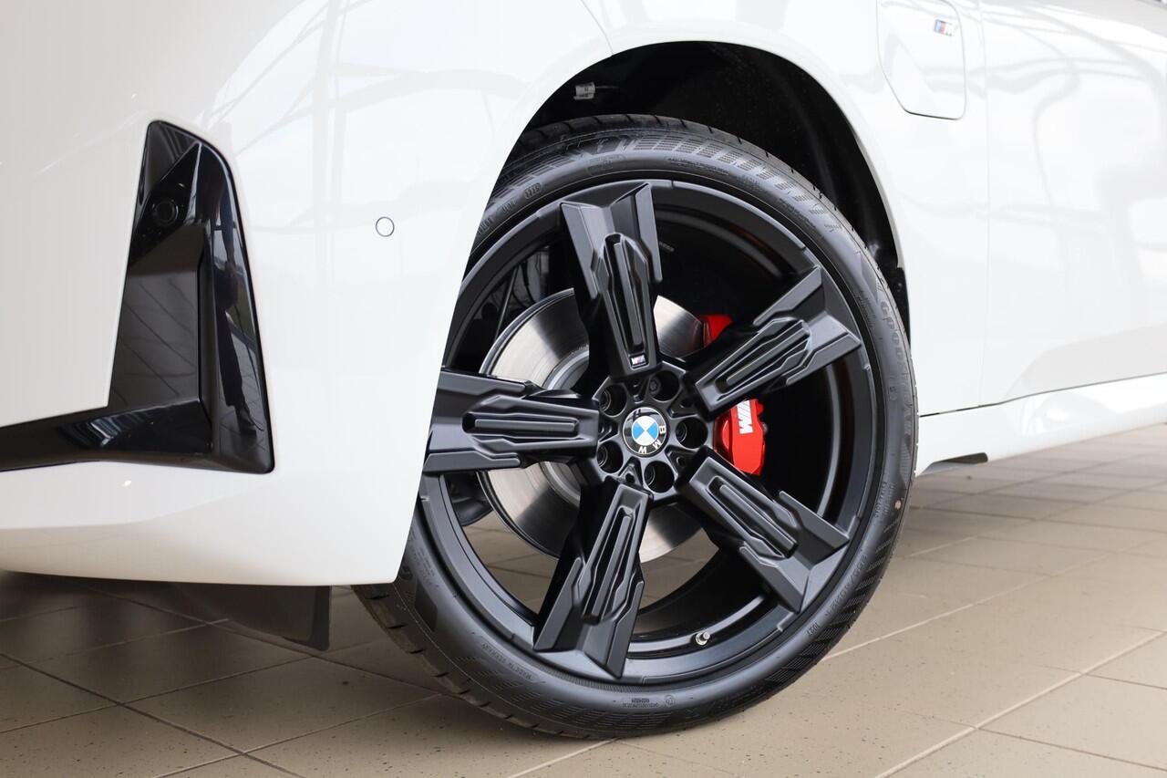 BMW X3 30e xDrive M Sportpakket Pro | Professional Pack | Premium Pack | Trekhaak | Iconic Glow | Ekris Selection