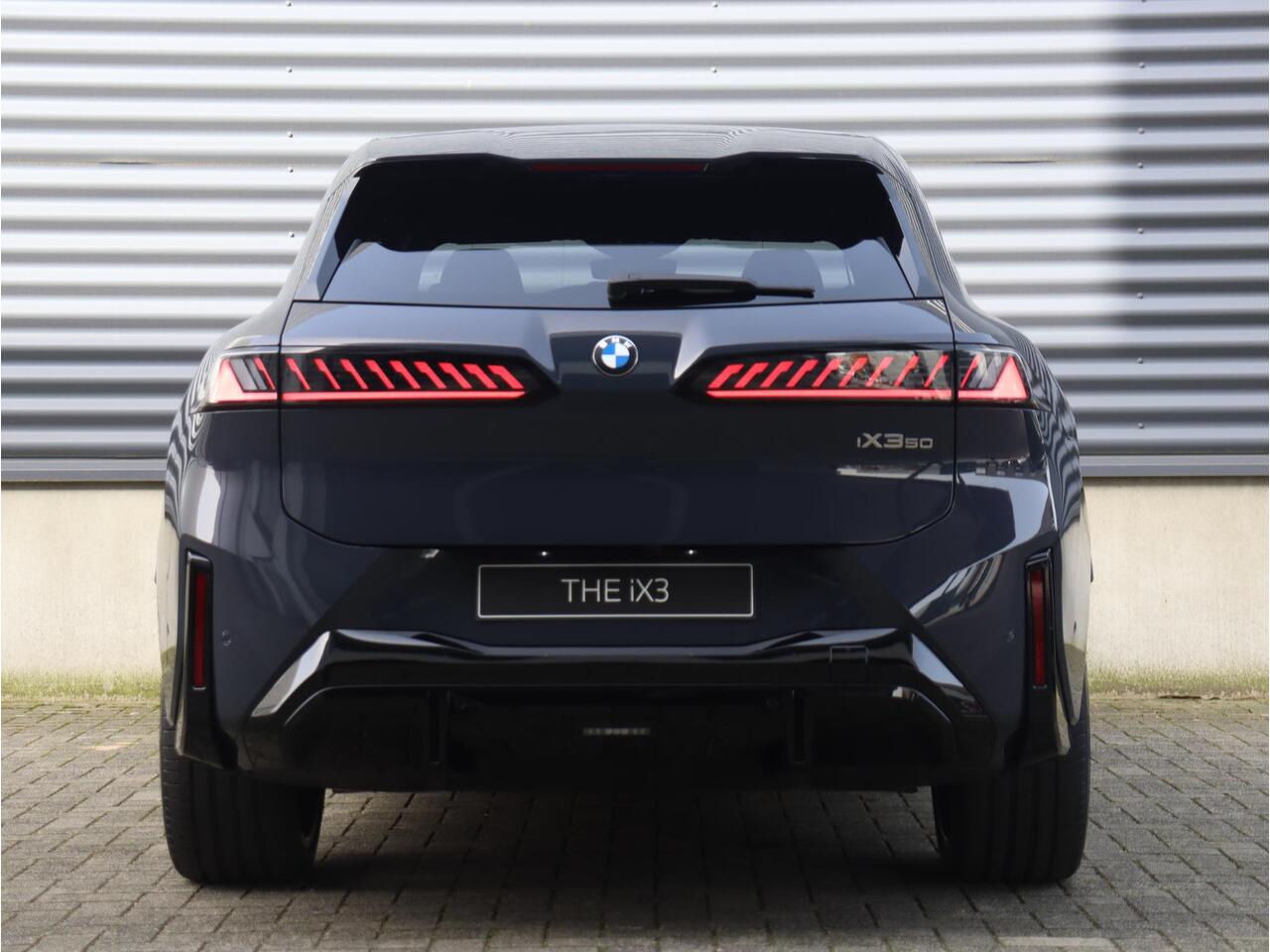 BMW X3 iX3 50 xDrive M Sportpakket | Innovation Pack | Panoramadak | Trekhaak